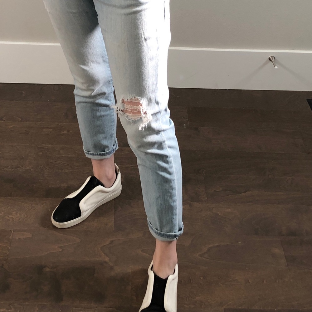 Uniqlo mid-waist Jeans 24’